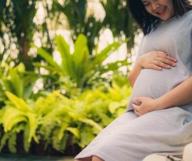 what to expect we follow your pregnancy month to month